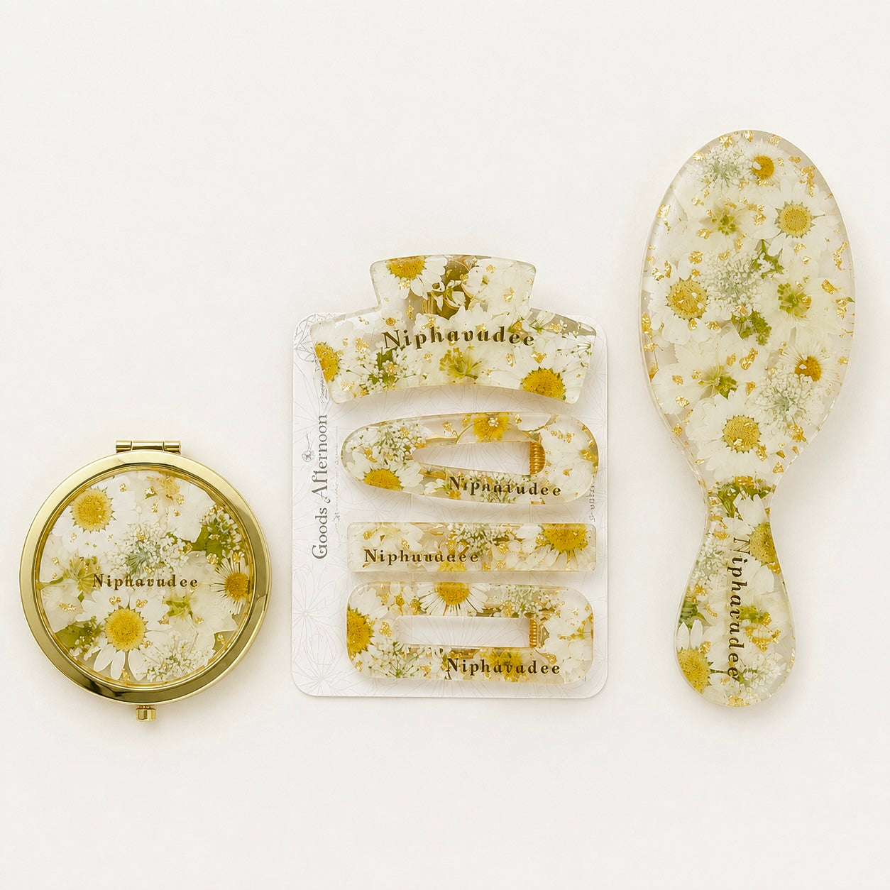 Brighten Her Day: On-the-Go Beauty Set