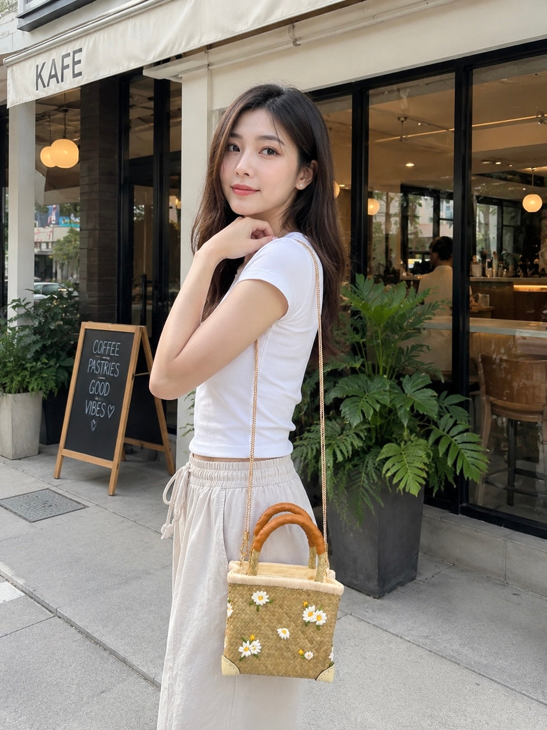 The Everyday Mini Daisy Tote (with Chain Strap)