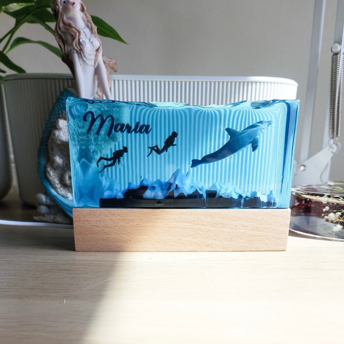 The Diver’s Sanctuary: Handmade Ocean Resin Art (Large)